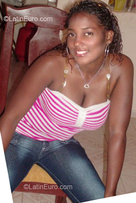 Date this stunning Dominican Republic girl Zoraima from San Pedro De Macoris DO7396