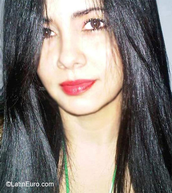 Date this happy Venezuela girl Alejandra from Maracaibo VE67