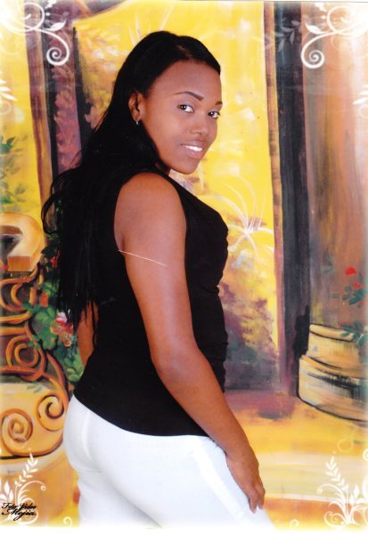 Date this sensual Dominican Republic girl Heidy masiel from La Roman DO7533