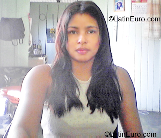 Date this stunning Brazil girl Zuki from Sinop BR5248