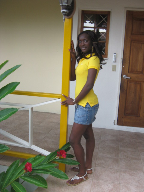 Date this voluptuous Jamaica girl Lattie from Montego bay JM257