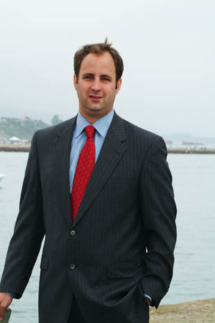 Date this pretty Brazil man TexasLawyer from Dallas BR5351