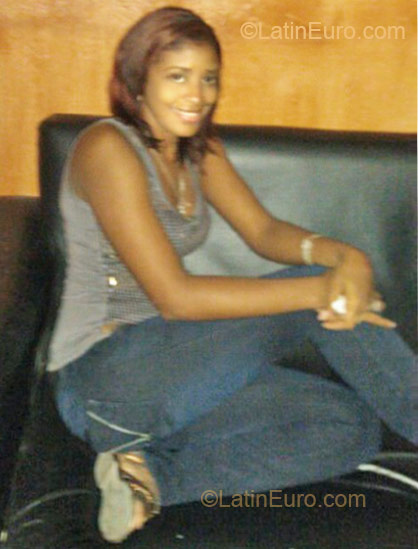 Date this georgeous Dominican Republic girl Raysa maria from Santiago DO7732