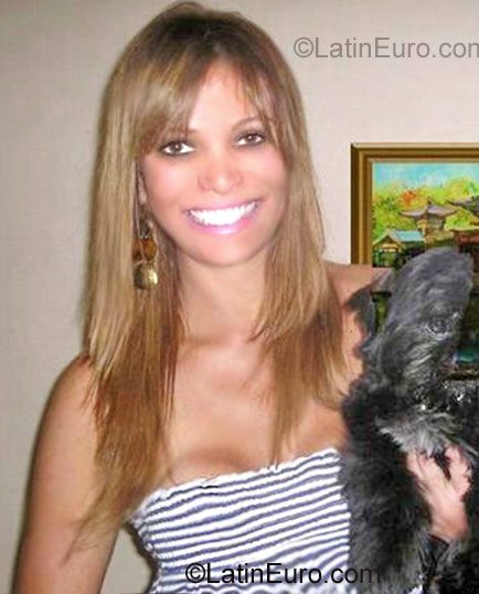 Date this sensual Spain girl Carla from living in Spain, Oviedo ES253