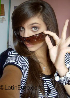 Date this tall Venezuela girl Yenifer from Caracas VE68