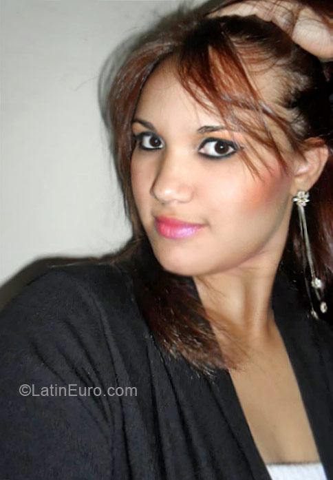 Date this georgeous Brazil girl Gleiciene from Belo Horizonte BR5497