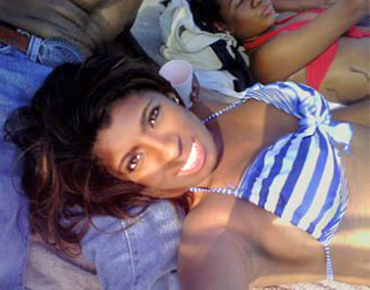 Date this sultry Dominican Republic girl Loraina from Santo Domingo DO7887