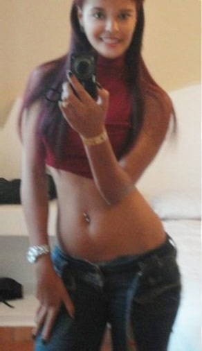 Date this stunning Dominican Republic girl Fior from Santiago DO7896