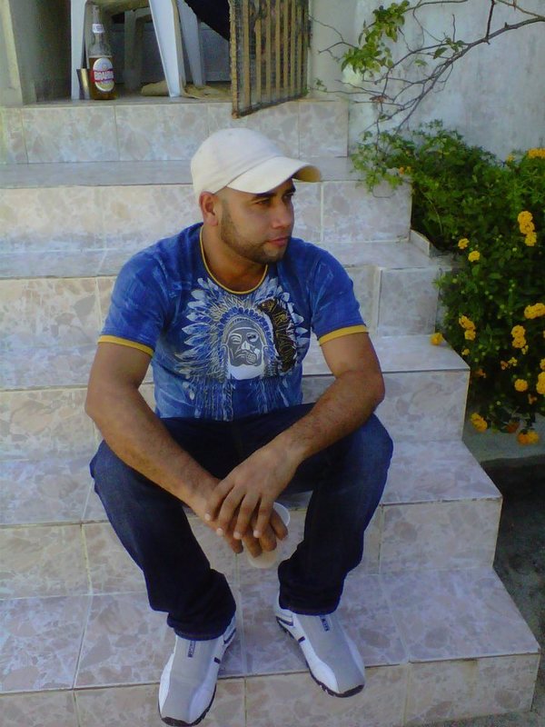 Date this pretty Dominican Republic man Danny from Santo Domingo DO7910