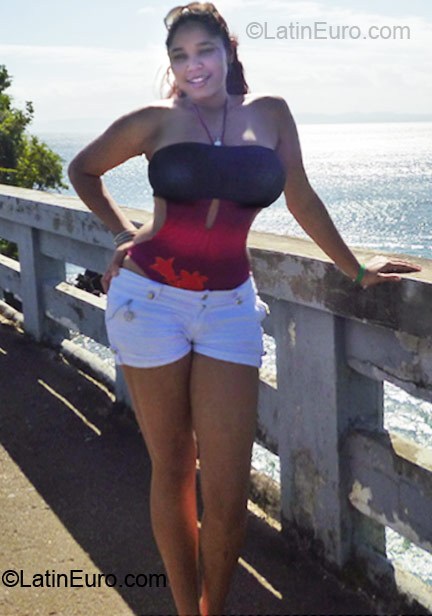 Date this young Dominican Republic girl Sovietica from Santo Domingo DO7940