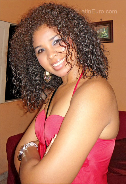 Date this beautiful Brazil girl Lucia from Macapa BR5637