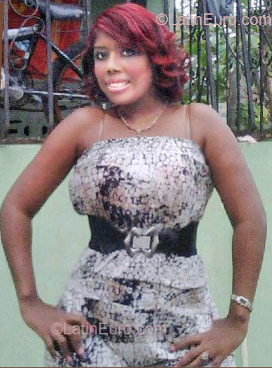 Date this beautiful Dominican Republic girl Arianny from Santo Domingo DO8083
