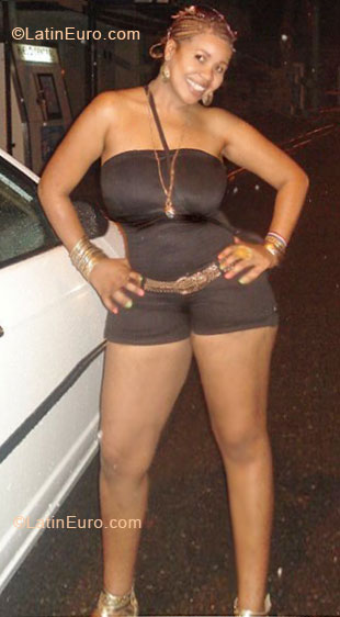 Date this beautiful Dominican Republic girl Eslayne from Puerto Plata DO8118