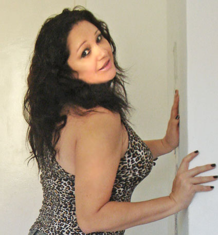 Date this pretty Brazil girl Alba Lucia from Recife BR5700