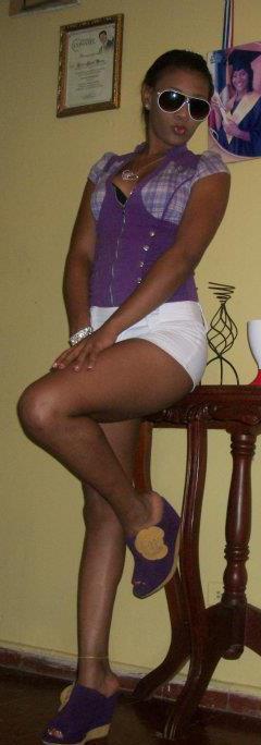 Date this delightful Dominican Republic girl Claribel from Santo Domingo DO8128