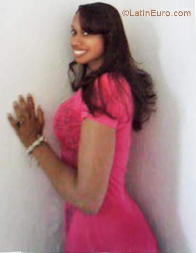 Date this delightful Dominican Republic girl Viagnet from Santiago DO8178