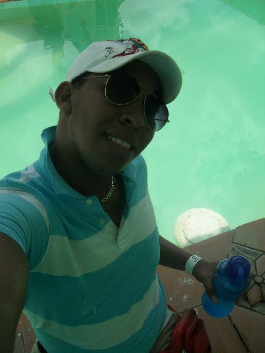 Date this good-looking Dominican Republic man Jenry del orbe from Santo Domingo DO8187