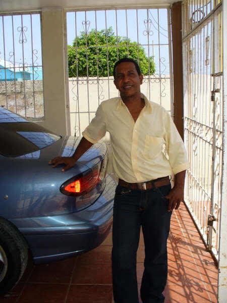 Date this voluptuous Dominican Republic man Freddy salvador from San Pedro De Macoris DO8233