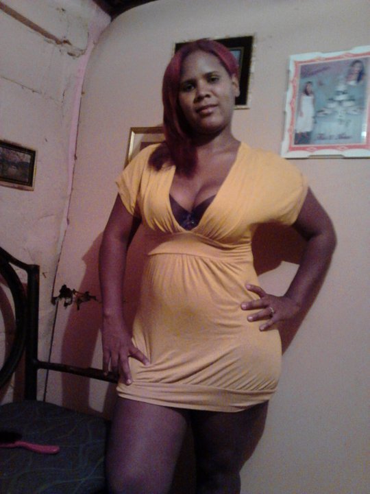 Date this athletic Dominican Republic girl Wendy from Santiago DO8238