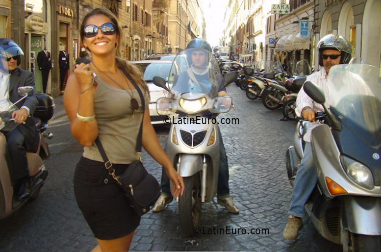 Date this stunning Brazil girl Melissa from Sao Paulo BR9389