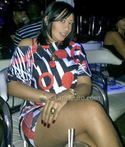 Date this attractive Dominican Republic girl Amelia from Sto Dgo DO8508