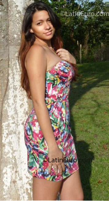 Date this tall Brazil girl Tabata from Recife BR5888