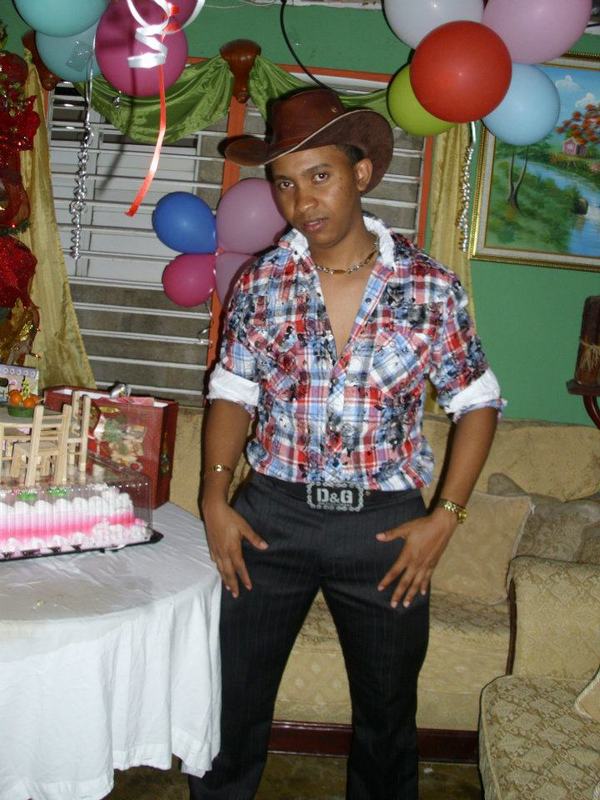 Date this gorgeous Dominican Republic man CRISTHIAN from Santiago DO8576