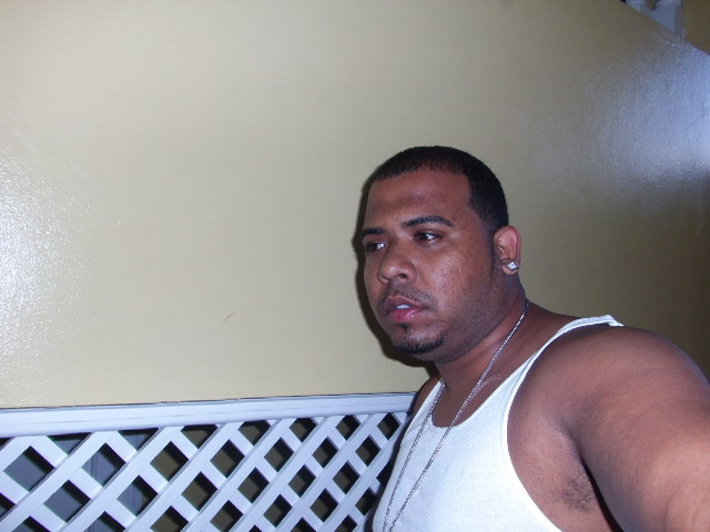 Date this nice looking Dominican Republic man Diogenes from Santo Domingo DO8644