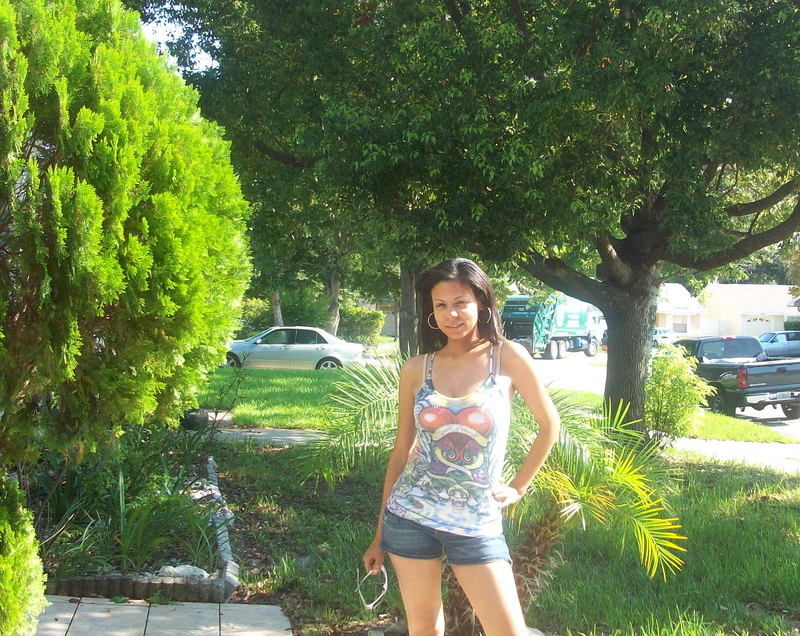 Date this nice looking United States girl Catherinede from Orlando US10989