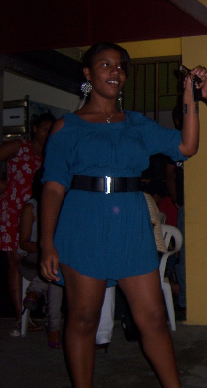 Date this exotic Dominican Republic girl Ismerlyn from Santo Domingo DO8749