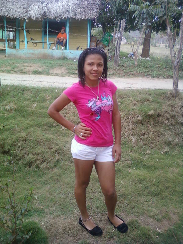 Date this georgeous Dominican Republic girl BELLA IRIS from Santiago DO8827