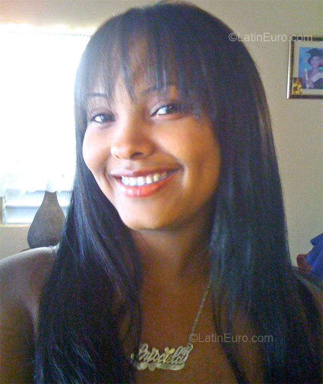 Date this sultry Dominican Republic girl Prisciela from Santiago DO8876