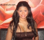 happy Dominican Republic girl Wanda from Santo Domingo DO40751