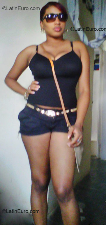 Date this exotic Dominican Republic girl Paola from Santo Domingo DO9034