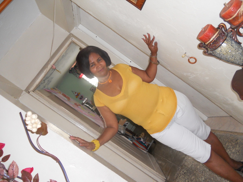Date this foxy Dominican Republic girl Carmen perallta from Santo Domingo DO9042
