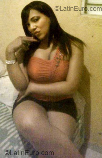 Date this lovely Dominican Republic girl Zula from Santiago DO9052