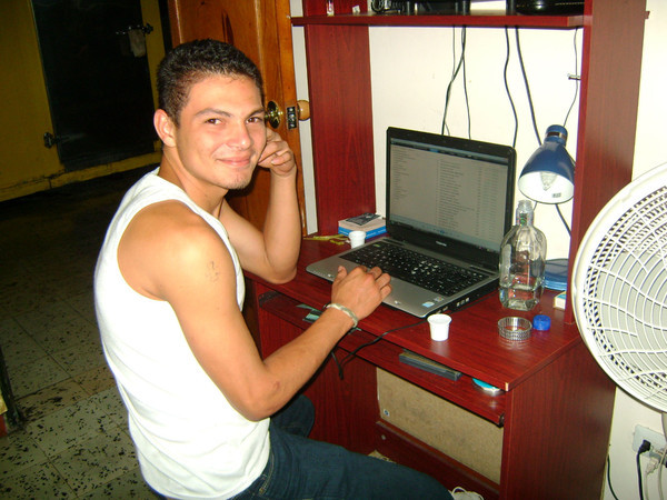 Date this gorgeous Colombia man Luis alfonso from Tulua CO7864