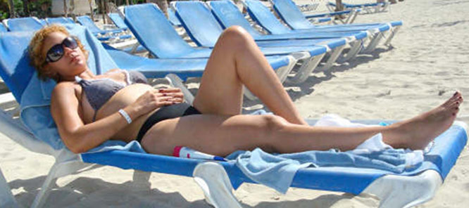 Date this foxy Dominican Republic girl Zaida from Santo Domingo DO9185