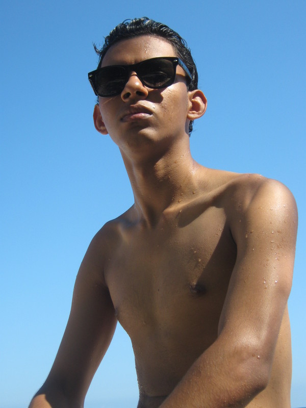 Date this tall Dominican Republic man Mi Nombre from Santiago DO9236