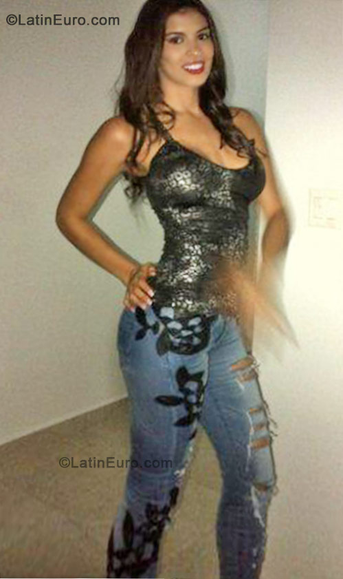 Date this delightful Panama girl Marilin00 from Panama PA147