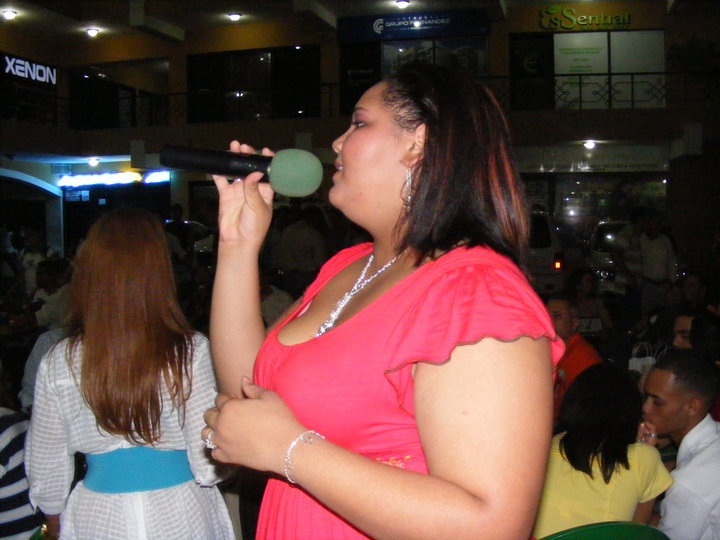 Date this fun Dominican Republic girl Miguelina from Sa DO9347