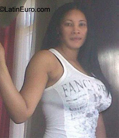 Date this hot Dominican Republic girl Belkis from Santo Domingo DO9436