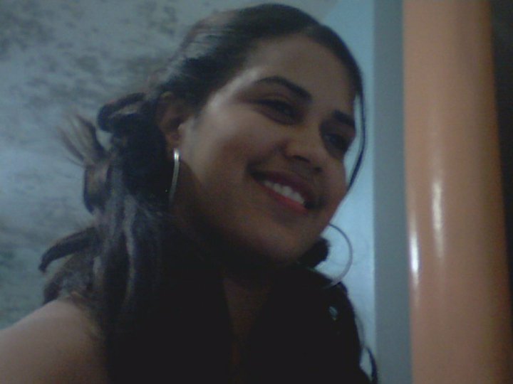 Date this nice looking Dominica girl Leidy from Republica Dominicana DM30