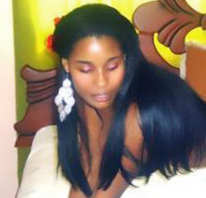 Date this sultry Dominican Republic girl Carolina from Santo Domingo DO9484