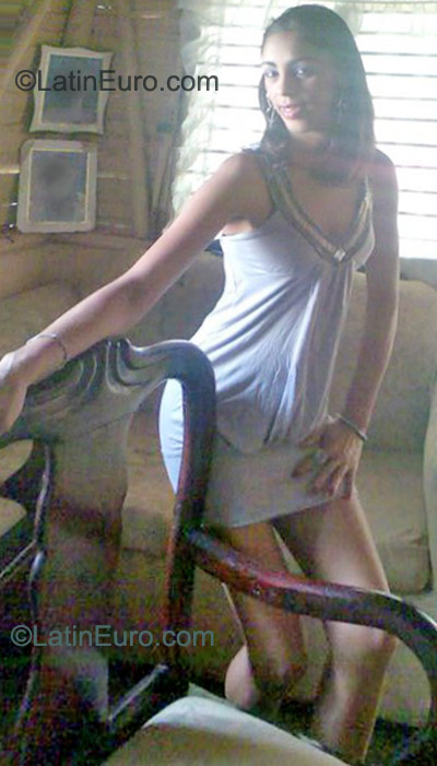 Date this voluptuous Dominican Republic girl Anye from San Francisco De Maroris DO9545
