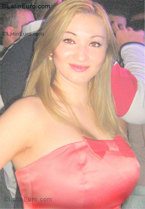 Date this hot Brazil girl Sheila from Belo Horizonte BR8794