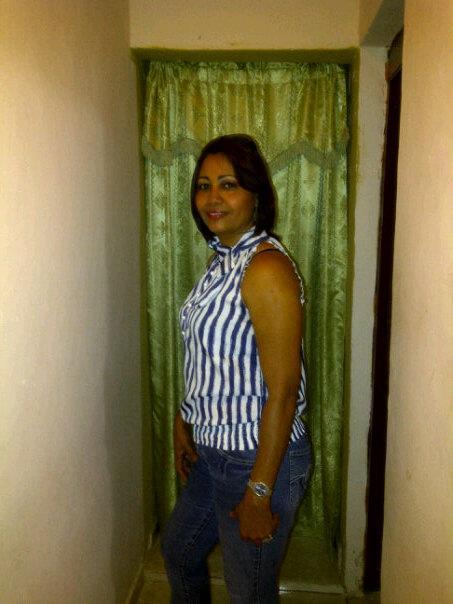 Date this happy Dominican Republic girl Gricel24 from Puerto Plata DO9660