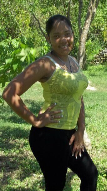 Date this funny Dominican Republic girl Yaslin from Santo Domingo DO9737