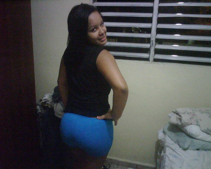 Date this sultry Dominican Republic girl Estefany from Santo Domingo DO9782