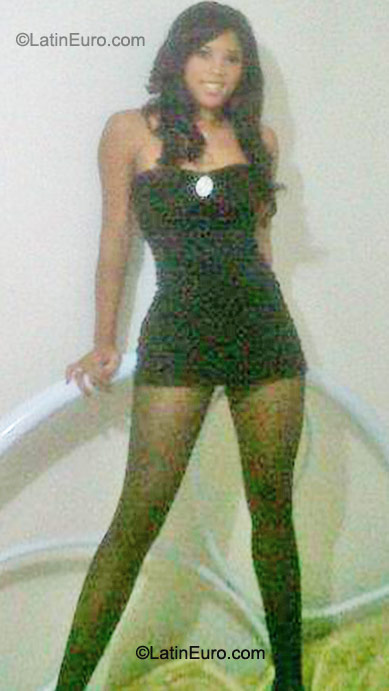 Date this beautiful Dominican Republic girl Mayly from Santo Domingo DO9820